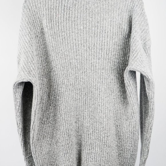 Gray Oversized Turtle Neck Sweater - Picture 4 of 4